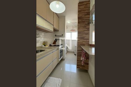 Apartamento à venda com 72m², 2 quartos e 1 vagaCozinha