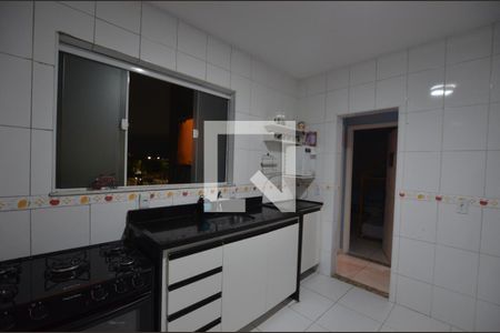 Apartamento à venda com 68m², 2 quartos e 1 vagaCozinha