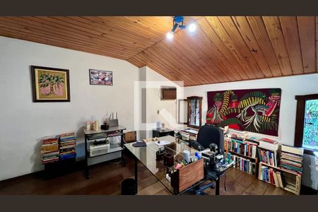 Casa à venda com 592m², 5 quartos e 3 vagas Casa à venda com 592m², 5 quartos e 3 vagasSuite 5