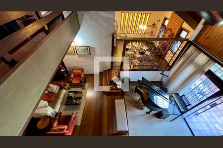 Casa à venda com 592m², 5 quartos e 3 vagas Casa à venda com 592m², 5 quartos e 3 vagasVista da sala