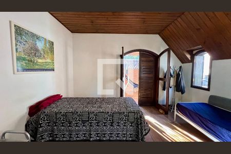 Casa à venda com 592m², 5 quartos e 3 vagas Casa à venda com 592m², 5 quartos e 3 vagasSuíte 4