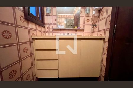 Casa à venda com 592m², 5 quartos e 3 vagas Casa à venda com 592m², 5 quartos e 3 vagasBanheiro da Suíte 3