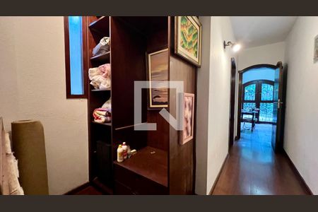 Casa à venda com 592m², 5 quartos e 3 vagas Casa à venda com 592m², 5 quartos e 3 vagasSuite 3