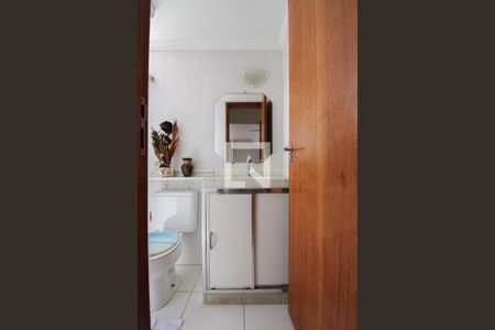 Apartamento à venda com 132m², 3 quartos e 2 vagasBanheiro Social 1