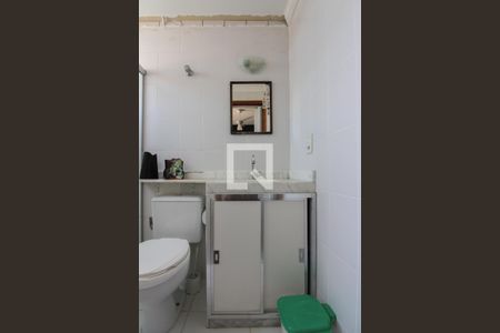 Apartamento à venda com 132m², 3 quartos e 2 vagasBanheiro da Suíte