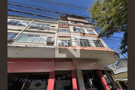 Apartamento para alugar com 58m², 2 quartos e sem vagaFachada + plaquinha