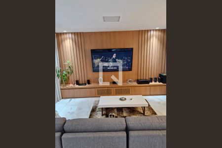 Apartamento à venda com 215m², 4 quartos e 4 vagas Apartamento à venda com 215m², 4 quartos e 4 vagasSala