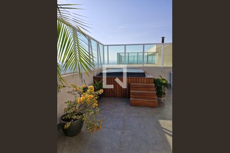 Apartamento à venda com 215m², 4 quartos e 4 vagas Apartamento à venda com 215m², 4 quartos e 4 vagasvaranda