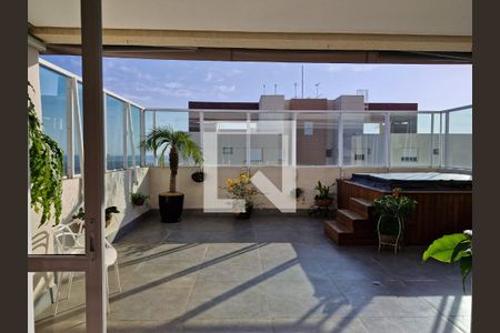 Apartamento à venda com 215m², 4 quartos e 4 vagas Apartamento à venda com 215m², 4 quartos e 4 vagasvaranda