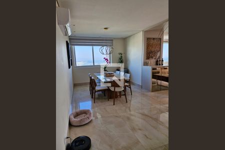 Apartamento à venda com 215m², 4 quartos e 4 vagas Apartamento à venda com 215m², 4 quartos e 4 vagasSala