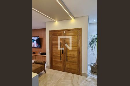 Apartamento à venda com 215m², 4 quartos e 4 vagas Apartamento à venda com 215m², 4 quartos e 4 vagasSala