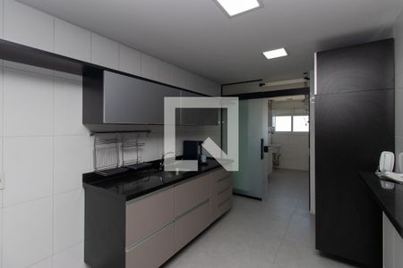 Apartamento à venda com 96m², 3 quartos e 2 vagasCozinha