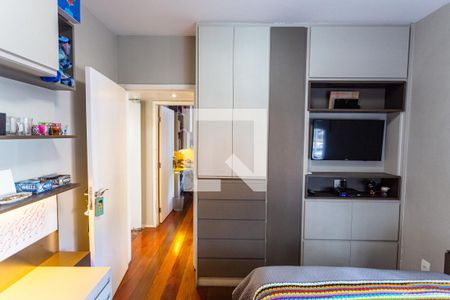 Apartamento à venda com 130m², 3 quartos e 2 vagasArmário do Quarto 2