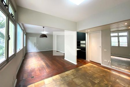 Sala de Estar de apartamento à venda com 3 quartos, 130m² em Santa Lúcia, Belo Horizonte