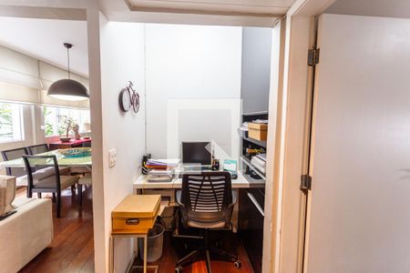 Escritório de apartamento à venda com 3 quartos, 130m² em Santa Lúcia, Belo Horizonte