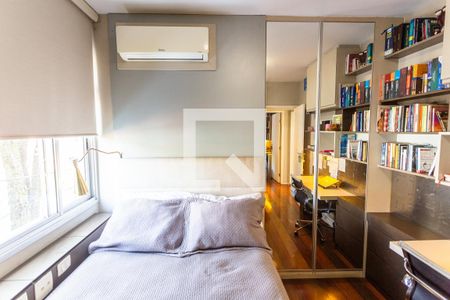 Apartamento à venda com 130m², 3 quartos e 2 vagasQuarto 2