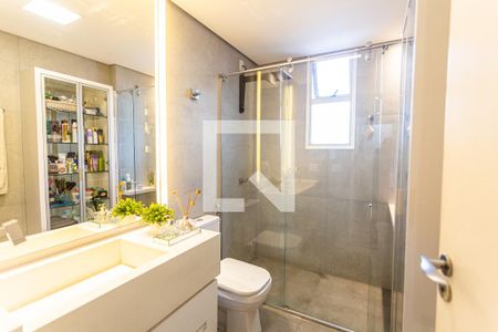 Apartamento à venda com 130m², 3 quartos e 2 vagasBanheiro Social