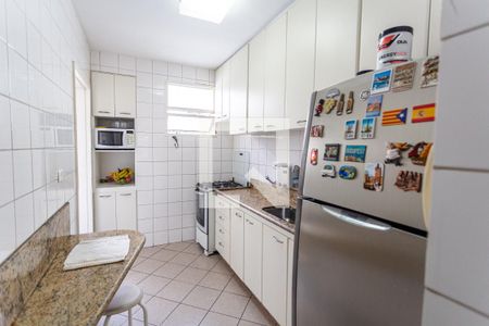 Apartamento à venda com 130m², 3 quartos e 2 vagasCozinha