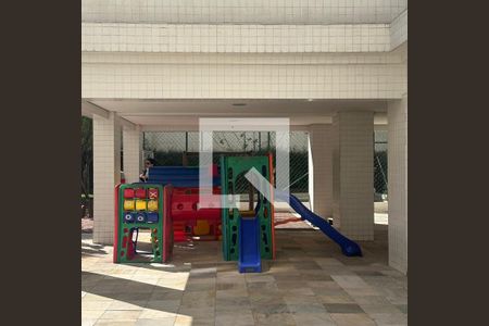 Apartamento para alugar com 90m², 2 quartos e 2 vagasÁrea comum - Playground