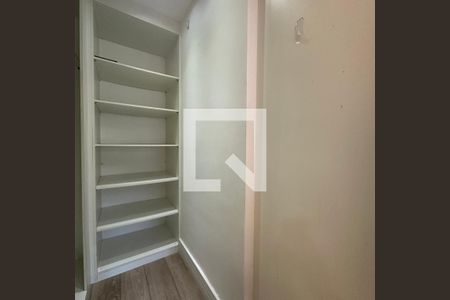 Apartamento para alugar com 90m², 2 quartos e 2 vagasCloset da suíte 1
