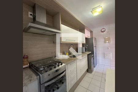 Apartamento para alugar com 90m², 2 quartos e 2 vagasCozinha
