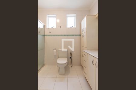 Casa à venda com 329m², 4 quartos e 3 vagasBanheiro da Suíte