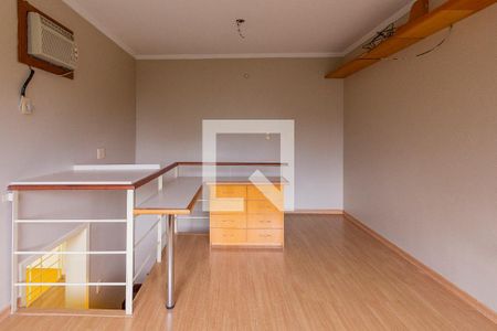 Casa à venda com 329m², 4 quartos e 3 vagasEscritório