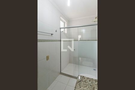 Casa à venda com 329m², 4 quartos e 3 vagasBanheiro Social
