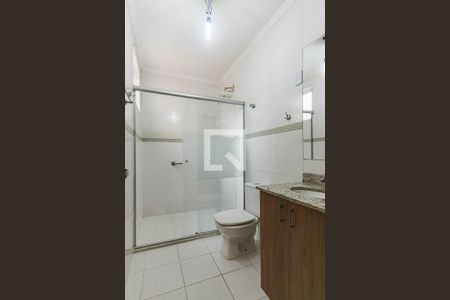 Casa à venda com 329m², 4 quartos e 3 vagasBanheiro Social