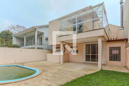 Casa à venda com 329m², 4 quartos e 3 vagasPátio
