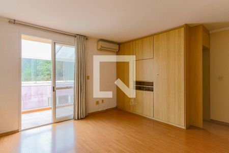 Casa à venda com 329m², 4 quartos e 3 vagasSuíte