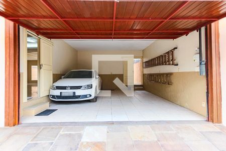 Casa à venda com 329m², 4 quartos e 3 vagasGaragem