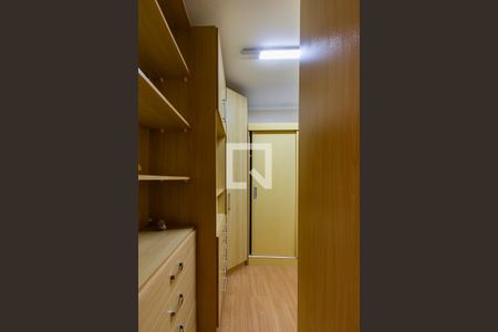 Casa à venda com 329m², 4 quartos e 3 vagasCloset da suíte