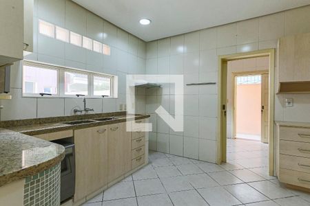 Casa à venda com 329m², 4 quartos e 3 vagasCozinha