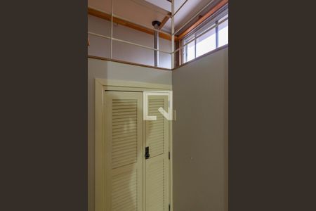 Casa à venda com 329m², 4 quartos e 3 vagasEscritório