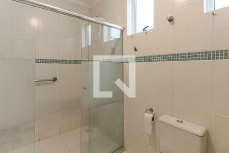 Casa à venda com 329m², 4 quartos e 3 vagasBanheiro da Suíte