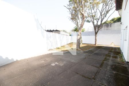 Casa à venda com 260m², 4 quartos e 5 vagasQuintal