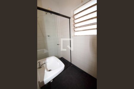 Casa à venda com 260m², 4 quartos e 5 vagasBanheiro de serviço