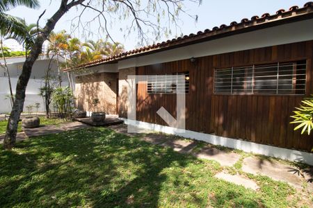 Casa à venda com 260m², 4 quartos e 5 vagasJardim