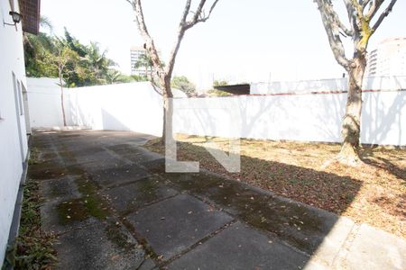 Casa à venda com 260m², 4 quartos e 5 vagasQuintal