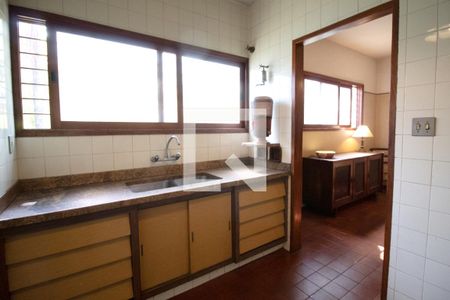 Casa à venda com 260m², 4 quartos e 5 vagasCozinha