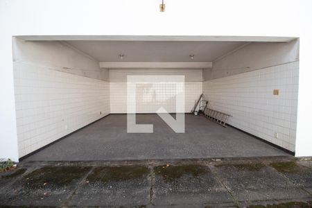 Casa à venda com 260m², 4 quartos e 5 vagasGaragem