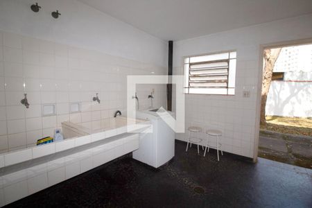 Casa à venda com 260m², 4 quartos e 5 vagasÁrea de serviço