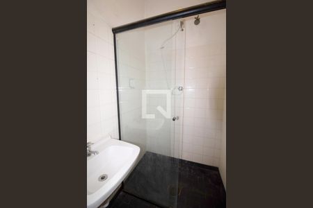 Casa à venda com 260m², 4 quartos e 5 vagasBanheiro de serviço