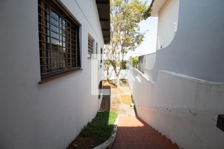 Casa à venda com 260m², 4 quartos e 5 vagasQuintal