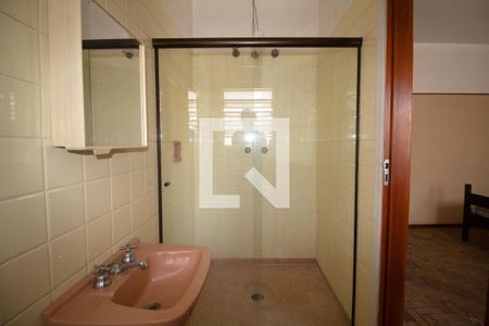 Casa à venda com 260m², 4 quartos e 5 vagasBanheiro da Suíte 3