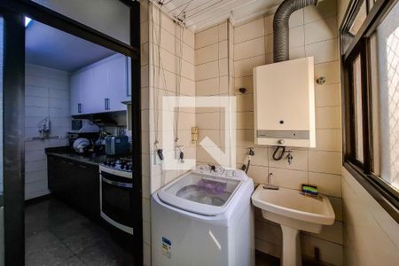 Apartamento à venda com 173m², 3 quartos e 3 vagas Apartamento à venda com 173m², 3 quartos e 3 vagasÁrea de Serviço