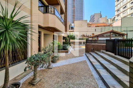 Apartamento à venda com 173m², 3 quartos e 3 vagas Apartamento à venda com 173m², 3 quartos e 3 vagasÁrea externa