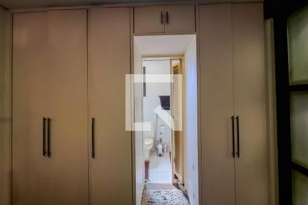 Apartamento à venda com 173m², 3 quartos e 3 vagas Apartamento à venda com 173m², 3 quartos e 3 vagasQuarto 4 - Suíte