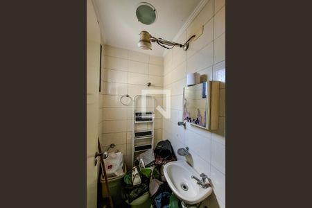 Apartamento à venda com 173m², 3 quartos e 3 vagas Apartamento à venda com 173m², 3 quartos e 3 vagasBanheiro de serviço